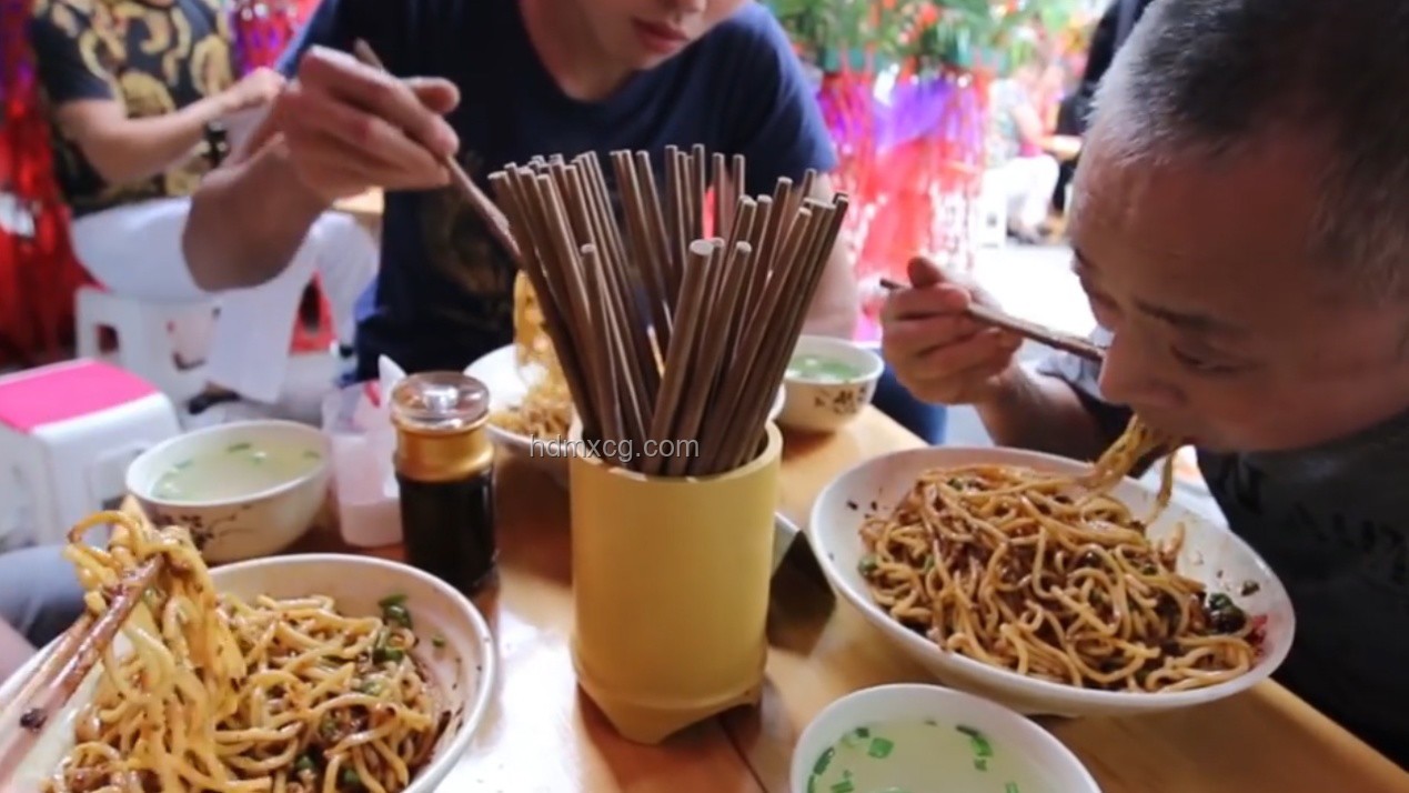 男子面馆奇遇！一碗面吃出66666元特等奖🍜💰